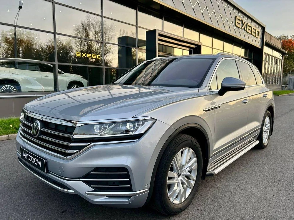 Touareg Business 3.0d AT 4WD (249 л.с.)