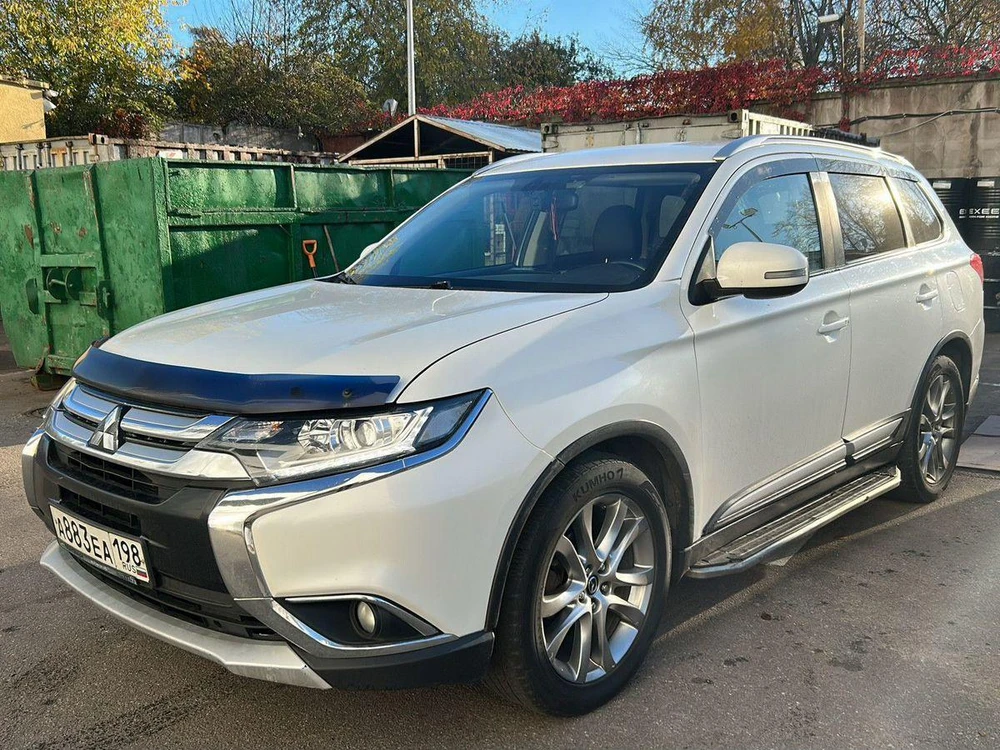 Outlander Instyle 2017 2.0 CVT 4WD (146 л.с.)