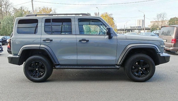 300 Премиум / Premium 2.0 AT 4WD (220 л.с.) фото 8