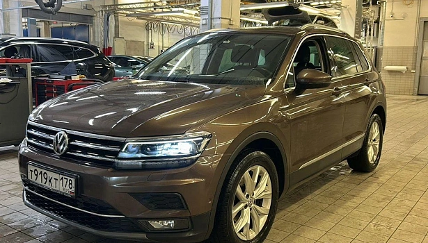 Tiguan Comfortline 1.4 AMT 4WD (150 л.с.) фото 1
