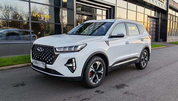 Tiggo 7 Pro Max Prestige 1.6 AMT 4WD (150 л.с.) фото 1