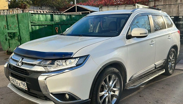 Outlander Instyle 2017 2.0 CVT 4WD (146 л.с.) фото 1